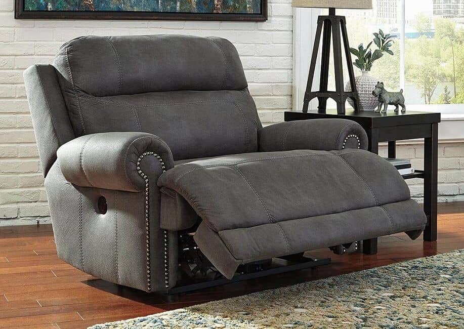 10 Best Oversized Recliners (Heavy Duty Recliners for Big Man)